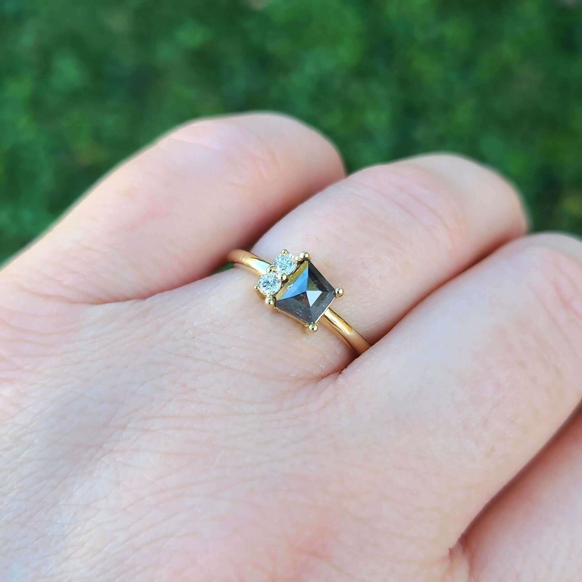 Sincerely Ginger Jewelry 14K Trapezoid Salt & Pepper Diamond Rings with White Diamond Accents Engagement Ring in Yellow Gold