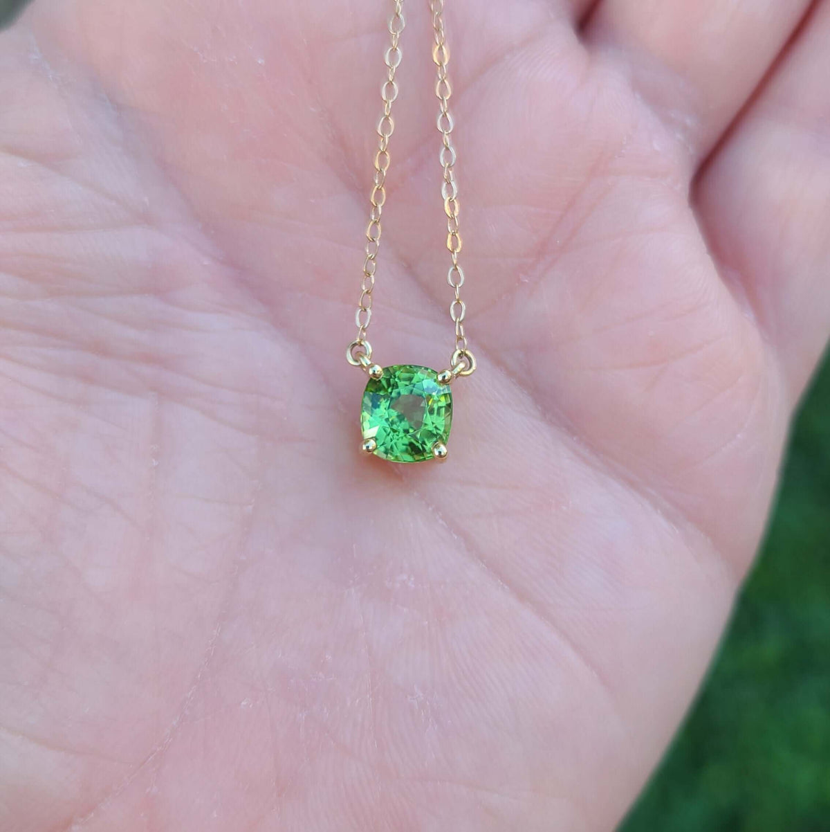 Sincerely Ginger Jewelry 14K Bright Cushion Peridot Necklace in Yellow Gold