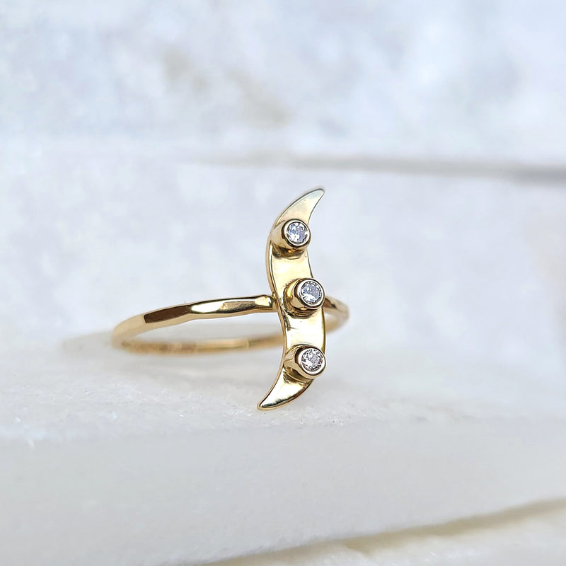 Sincerely Ginger Jewelry 14K Elegant Yellow Gold Diamond Wave Ring